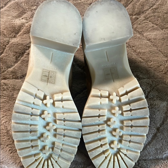 Dolce Vita Tan Heeled Boots with Chunky Heel - Picture 4 of 7